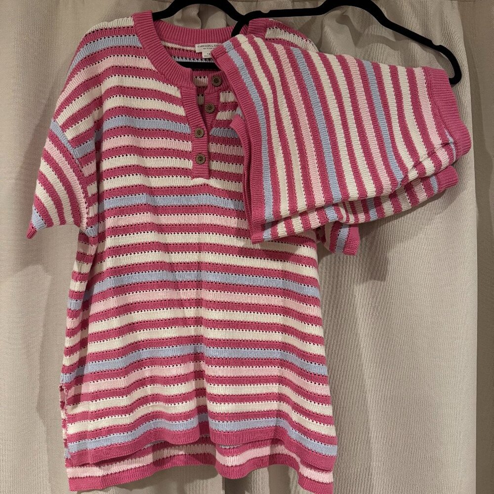 NWOT Chic Soul Women’s Plus Size Off In Paradise Sweater Short Set — 1X
